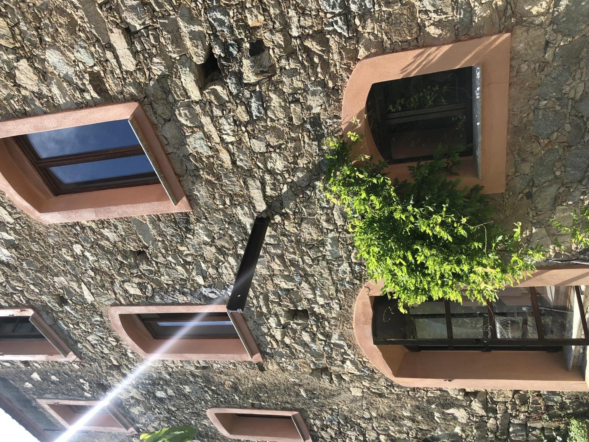 1722 ช็องบร์ เดอ ชาร์ม Hotel Ville-di-Paraso ภายนอก รูปภาพ